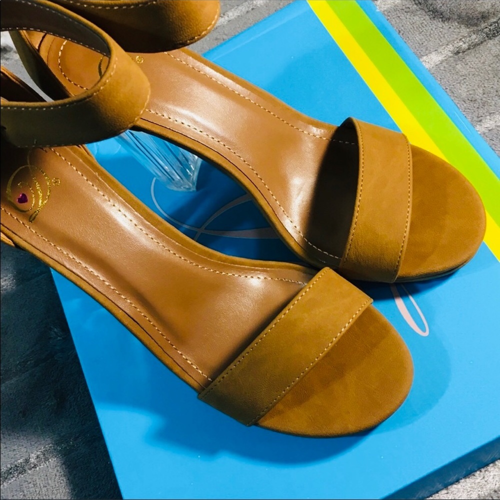 Open Toe Ankle Strap Heels - Picture 5 of 8